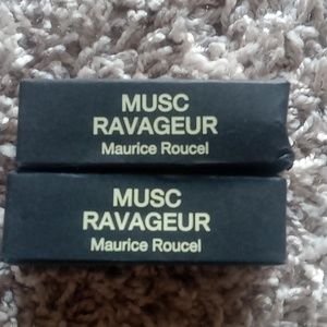2 samples of Maurice roucel musc ravageur